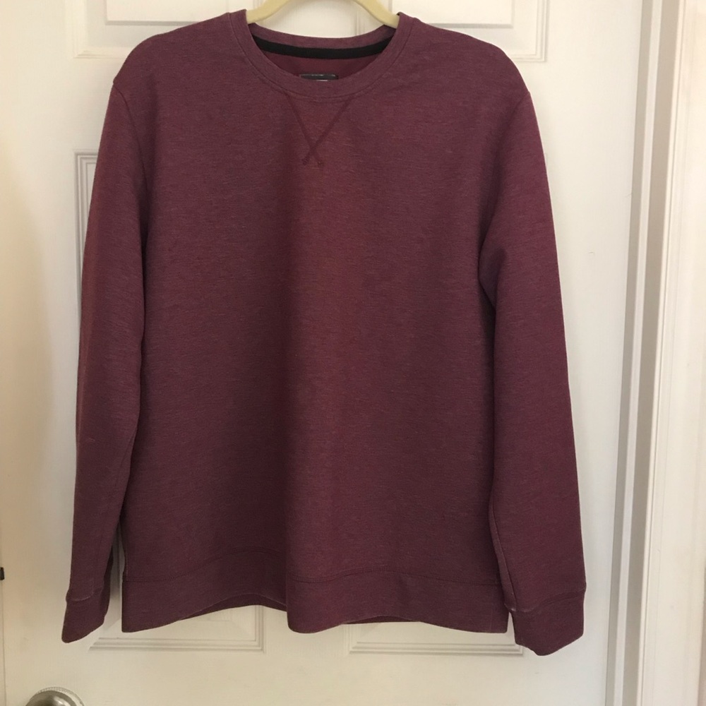Men’s 32 Degrees Heat sweatshirt. Burgandy. Like new.